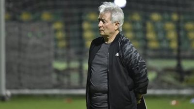 حلمي طولان يعلن تشكيل إنبي استعدادًا لمواجهة سموحة بالدوري الممتاز