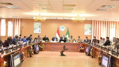 بأمر الرئيس.. بدء مناقشة خطط تطوير 781 قرية وعزبة ونجع ريفي بالشرقية (صور)