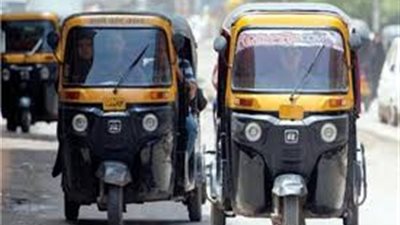 توكتوك الخير.. سائق يوصل غير القادرين مجانًا: 