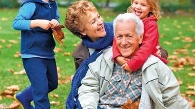 أسباب علمية تجعل الأطفال يفضلون قضاء الوقت مع أجدادهم