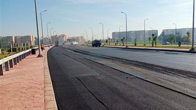 دمياط الجديدة.. استمرار رفع كفاءة المدخل الغربي لربط المدينة بالطريق الدولي الساحلي (صور)