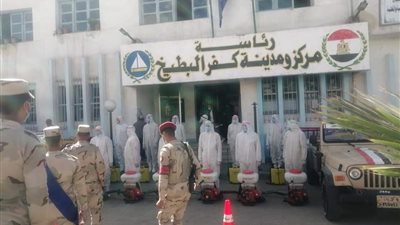 القوات المسلحة تطهر وتعقم المؤسسات الحكومية بدمياط