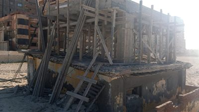 الإسكندرية تواصل حملات مطاردة مخالفات البناء بعد ميل عقار 