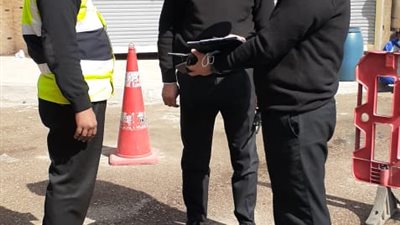 بينها منشآت غير مرخصة.. ضبط 118 مخالفة خلال حملة لشركة المرافق بالأقصر (صور)