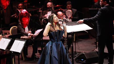 جنات تُحيي حفل عيد الحب بدار الأوبرا المصرية (صور)