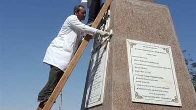 الآثار تبدأ حملة تنظيف وصيانة التماثيل بالميادين العامة في جميع المحافظات