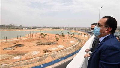 مدبولي: مشروعات تطوير القاهرة التاريخية والمناطق العشوائية تلقى اهتمامًا كبيرًا ومتابعة من الرئيس