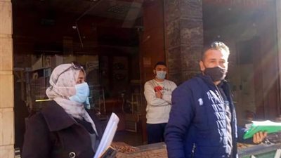 تحرير 1441 مخالفة عدم ارتداء الكمامة وفض 27 سوقا بدمياط (صورة)