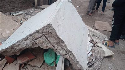 بعد وفاة 6 أشخاص في سقوط عقار .. إزالة 4 عقارات آيلة للسقوط في المحلة