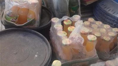 ضبط 10 آلاف عبوة عصير فاسدة داخل مصنع بالغربية 