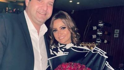 بشرى توجه رسالة لزوجها في 