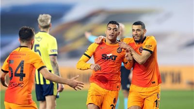 مصطفى محمد يمنح جالطة سراي صدارة الدوري التركي بهدف قاتل في قاسم باشا