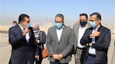 وزير الآثار يتفقد المركز المصري للقيادة الآمنة بمدينة 15 مايو 