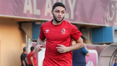 أسبوع واحد يفصل كريم نيدفيد عن العودة لمران الأهلي بعد غياب ٢٢ شهراً