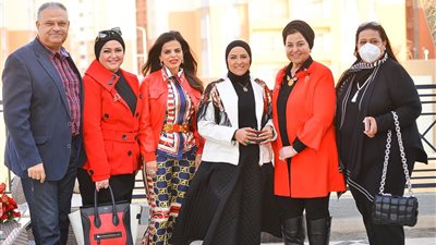 لبلبة وليلى علوي وهاني رمزي ووزير الرياضة يشاركون في احتفالية تحيا مصر لتجهيز زواج 160 فتاة