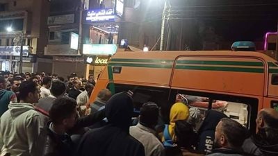 «رمى بوكيه الورد وقفز في النيل».. انتحار طبيب من أعلى كوبري طلخا بالدقهلية 