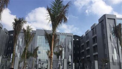 مستشفى أبو خليفة يبدأ تطعيم الأطقم الطبية بالجرعة الثانية للقاح كورونا