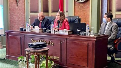 للانتقال للعاصمة.. الخارجية تستقبل نائب وزير الاتصالات وتكنولوجيا المعلومات للتطوير المؤسسي