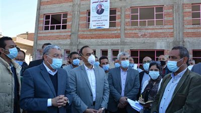 محافظ المنيا يتابع تنفيذ مشروعات المبادرة الرئاسية 