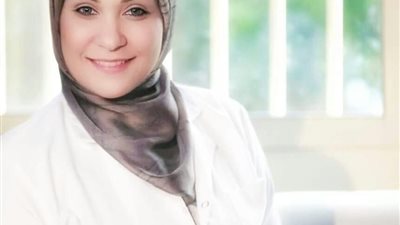 طبيبة أسنان تكشف أسباب تسوس الرضاعة.. وتوقيت استخدام المعجون للأطفال (فيديو)