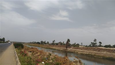 غيوم ورياح تضرب بعض مدن وقرى الأقصر (صور)