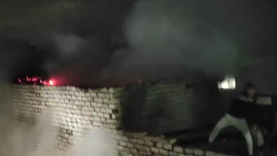 اندلاع حريق ضخم بمنزل 