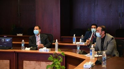 مباحثات مشتركة بين المالية وبنوك الاستثمار لتنشيط التداول على سندات الشركات بالبورصة