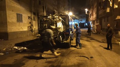 رؤساء مراكز ومدن كفر الشيخ يتابعون حالة الطوارئ ورفع مياه الأمطار ليلا (صور)