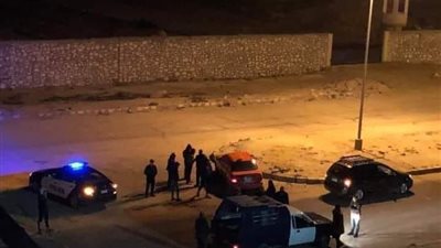 العثور على جثة سائق تاكسي مقتول بعدة طعنات داخل سيارة بالإسماعيلية (صورة)
