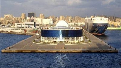 إعادة فتح بوغازي الإسكندرية والدخيلة بعد تحسن الأحوال الجوية