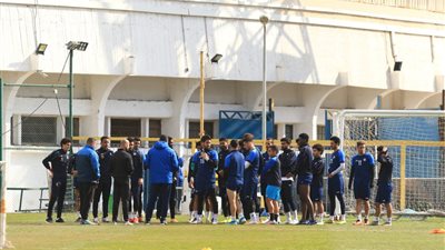 عمر هنيدي يشارك في المران الجماعي للإسماعيلي استعدادًا لمواجهة إنبي