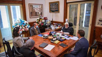 وزيرة الصحة تنقل رسالة شكر رئيس الوزراء لقطاع الطب الوقائي