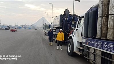 القابضة للمياه تتابع سحب تجمعات الأمطار بالقاهرة والجيزة