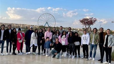 بعد نحاج المسلسل.. عمرو وهبة رفقة أبطال 