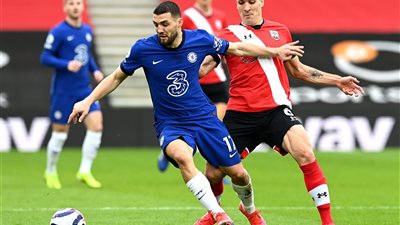 ساوثهامبتون يتقدم على تشيلسي في شوط مثير بالدوري الإنجليزي