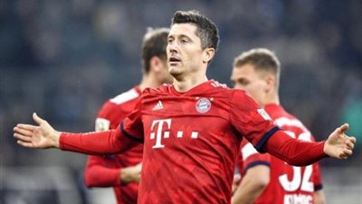 ليفاندوفسكي يقود هجوم بايرن ميونخ أمام آينتراخت فرانكفورت في الدوري الألماني