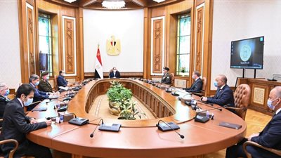 السيسي يشدد على مبدأ توطين الصناعة محليا ونقل التكنولوجيا كنهج ثابت تسعى الدولة لتحقيقه