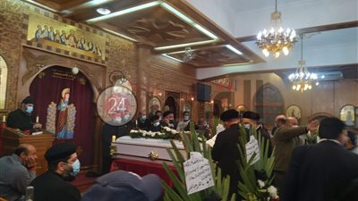 تشييع جثمان ثاني ضحايا غرق لنش ببورسعيد إلى مثواه الأخير (صور)