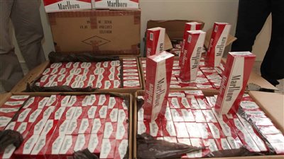 القبض على محامٍ بتهمة تزوير قرار استلام سجائر مهربة بقيمة 8 ملايين جنيه في دمياط