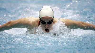 كيف تؤثر رياضة السباحة على جسم الإنسان؟