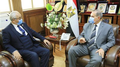 محافظ كفرالشيخ يستقبل نائب وزير التربية والتعليم لافتتاح وتفقد عدد من المنشآت التعليمية (صور) 