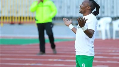 منتخب الكونغو الديمقراطية يستدعي مهاجم المصري لمباراتي تصفيات أمم إفريقيا 