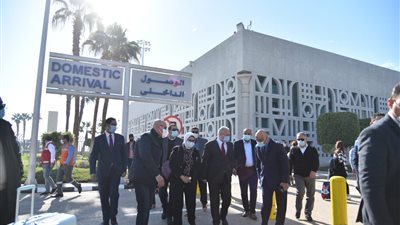 هالة زايد تصل الأقصر لبدء زيارتها الميدانية لمتابعة سير عمل التأمين الصحي الشامل