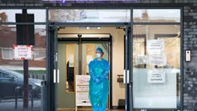 علماء بريطانيون: لقاحات كورونا قللت دخول مرضى كورونا إلى المستشفيات بنسبة 94%