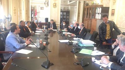 النقابة تناقش 5 قوانين هامة للأطباء مع لجنة الصحة بالنواب