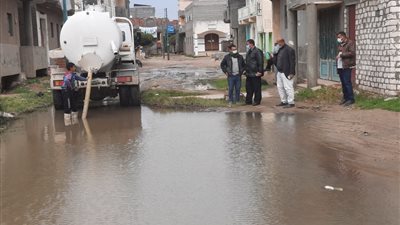 محافظ كفر الشيخ يعلن رفع حالة الطوارئ تحسبًا لموجة الطقس السيئ (صور)