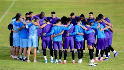 محاضرة فنية أخيرة للاعبي الزمالك قبل مواجهة تونجيث 