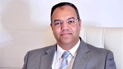 بشير مصطفى: قرار المركزي بتمويل أقساط الأراضي يدعم السوق العقارية