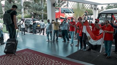 جماهير الأهلي تدعم لاعبي الفريق قبل مواجهة سيمبا التنزاني بدوري الأبطال