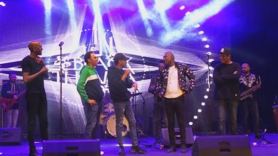 حمدي الميرغني ومحمد سلام يقتحمان حفلة بلاك تيما بسبب 